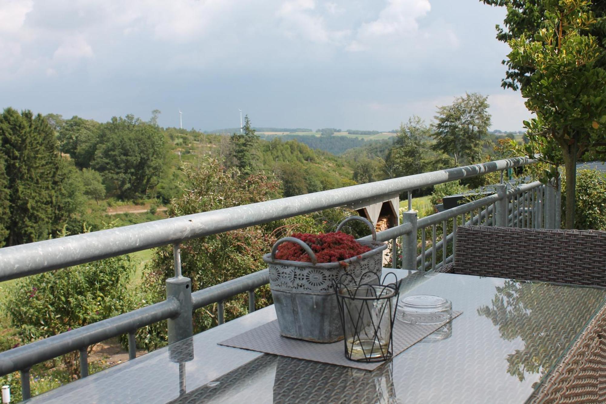 Eifel-Ferienhaus Landblick Hürtgenwald Eksteriør bilde